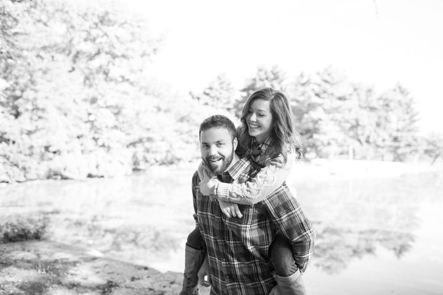 find the best chicago engagement photographer 