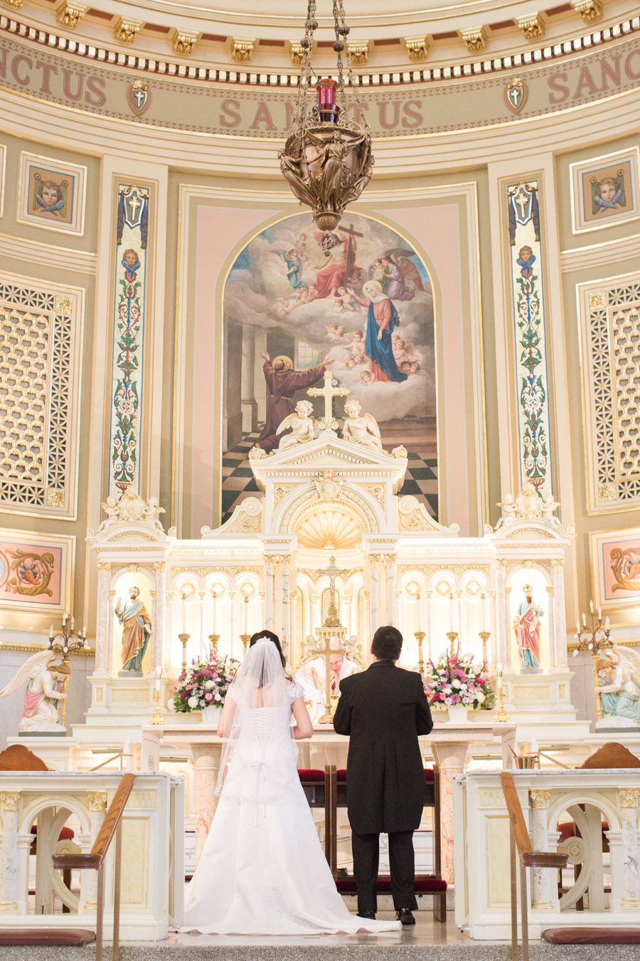 wedding-of-st-marys-of-the-angels-in-chicago_4961