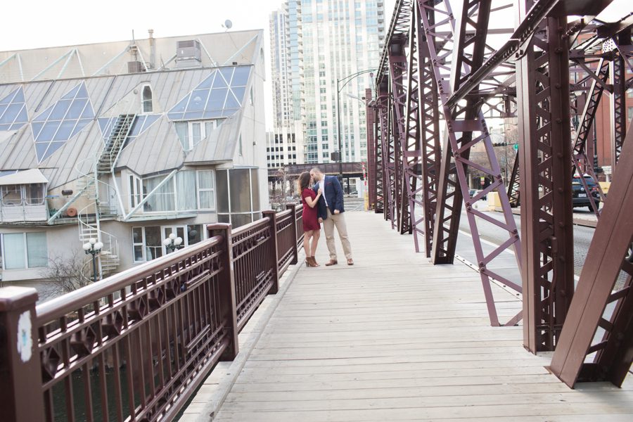 beach engagement photographs in Chicago_6276