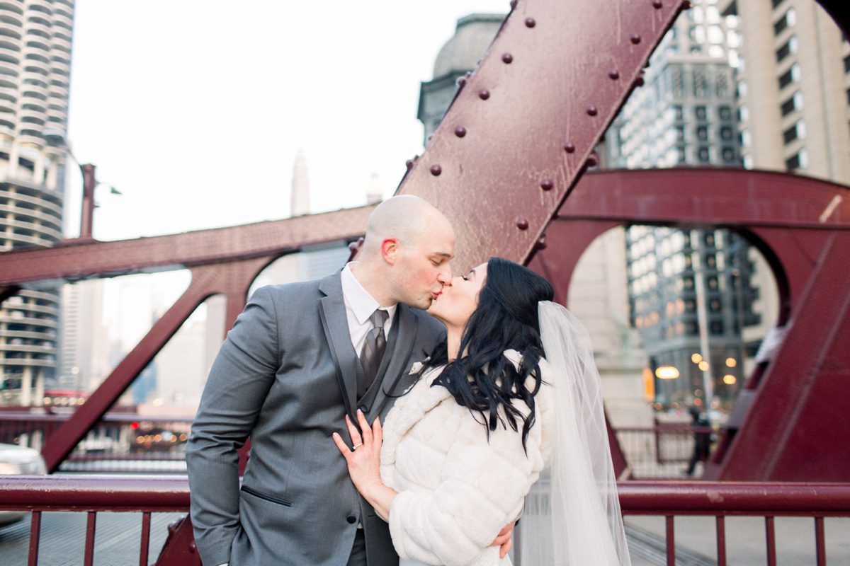 Find your photographer for your Chicago Wedding 